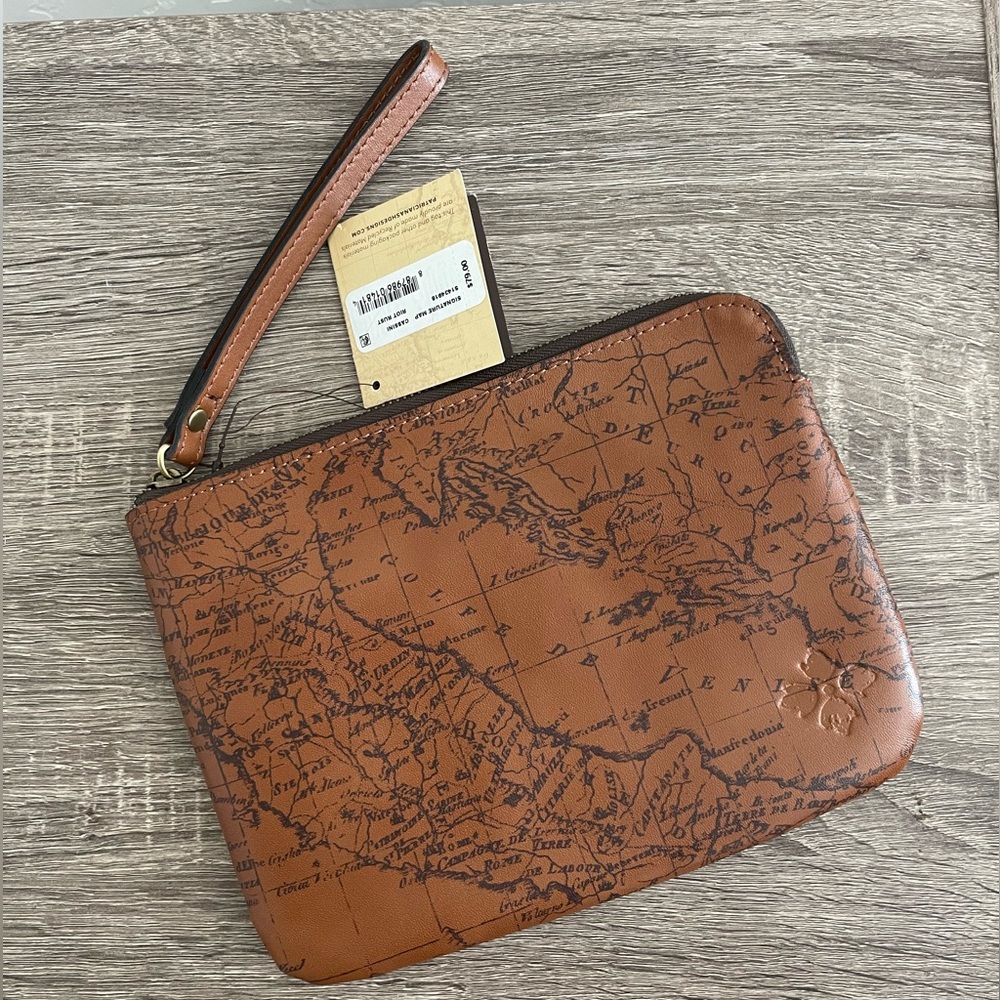 Patricia Nash Cassini Wristlet Signature Map Leather NWT $79 Retail